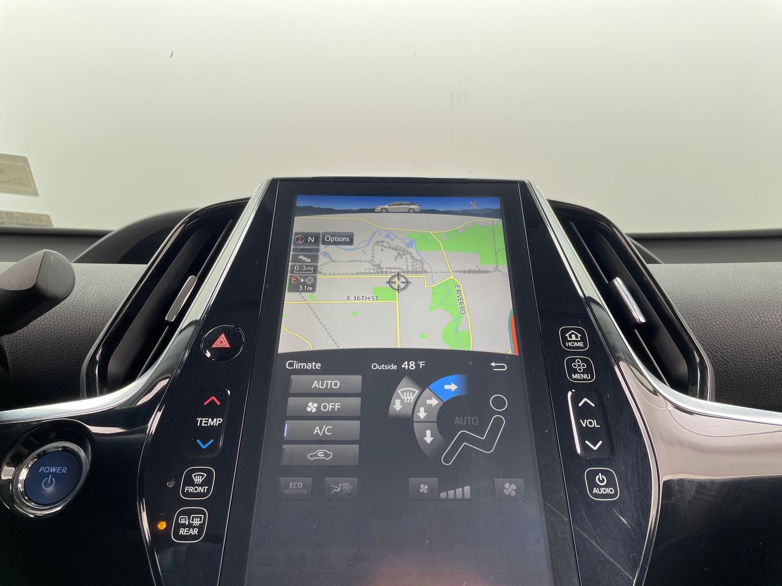 Thumbnail: 2017 Toyota Prius Prime - 3