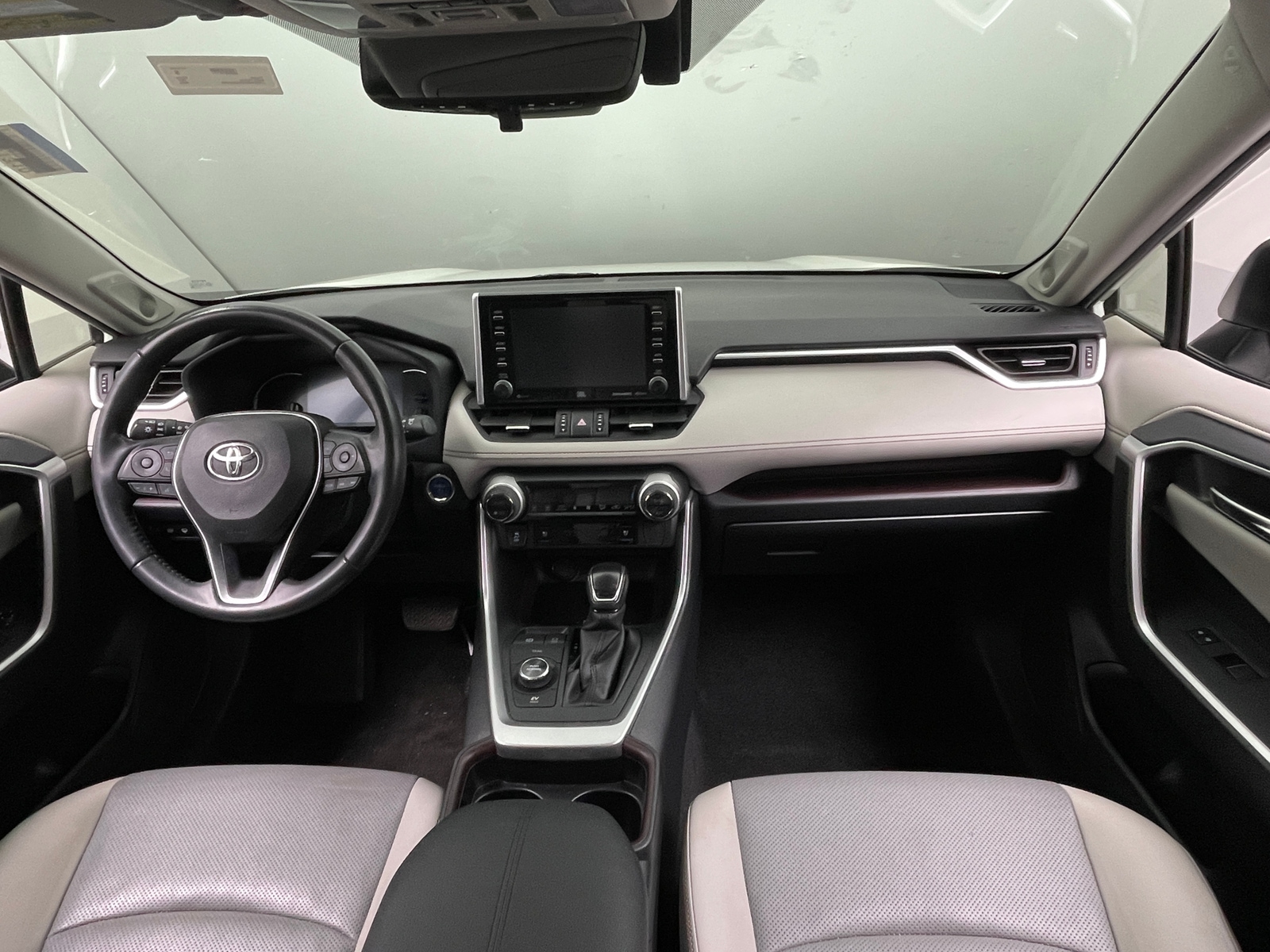 Thumbnail: 2020 Toyota RAV4 - 2