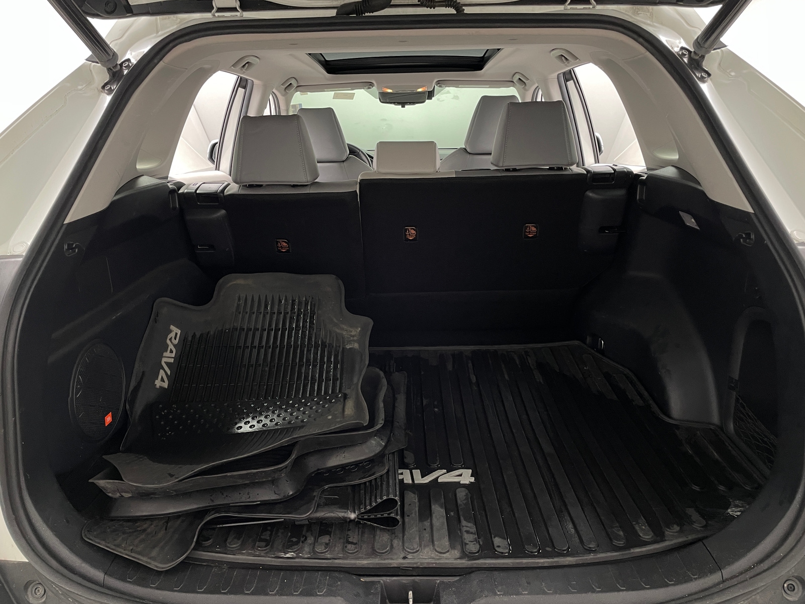 Thumbnail: 2020 Toyota RAV4 - 6