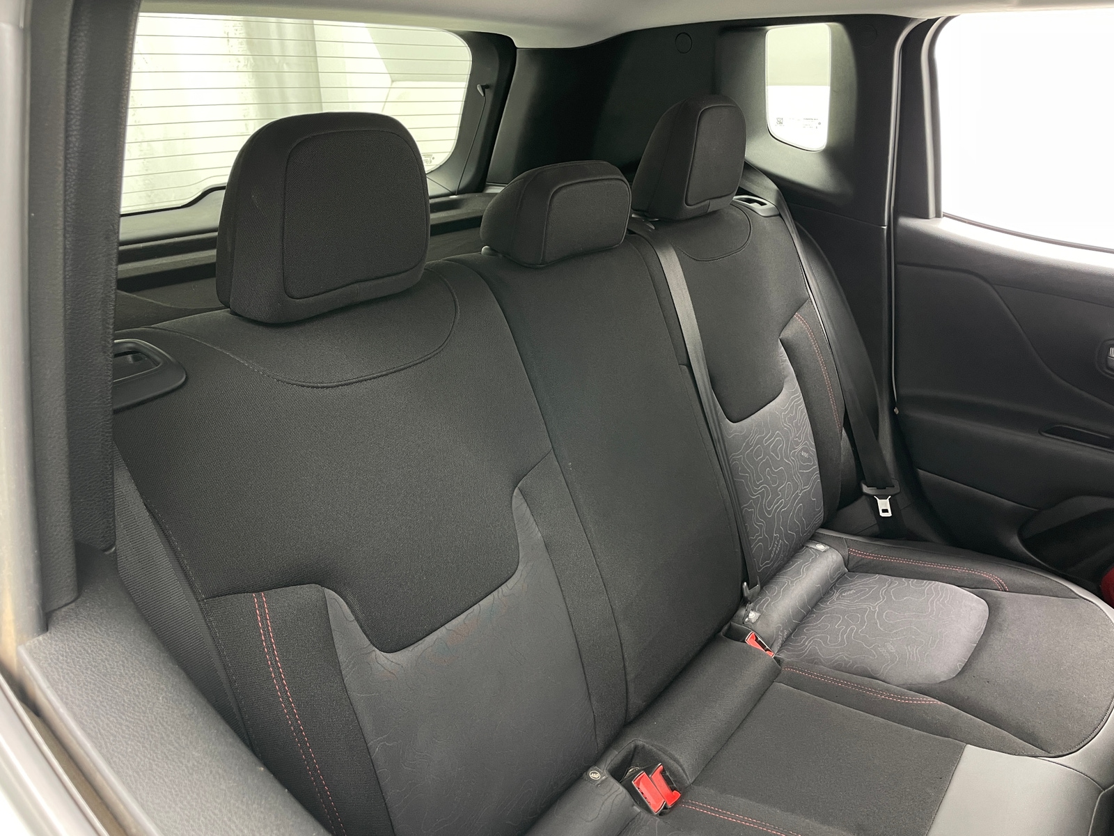 Thumbnail: 2017 Jeep Renegade - 6