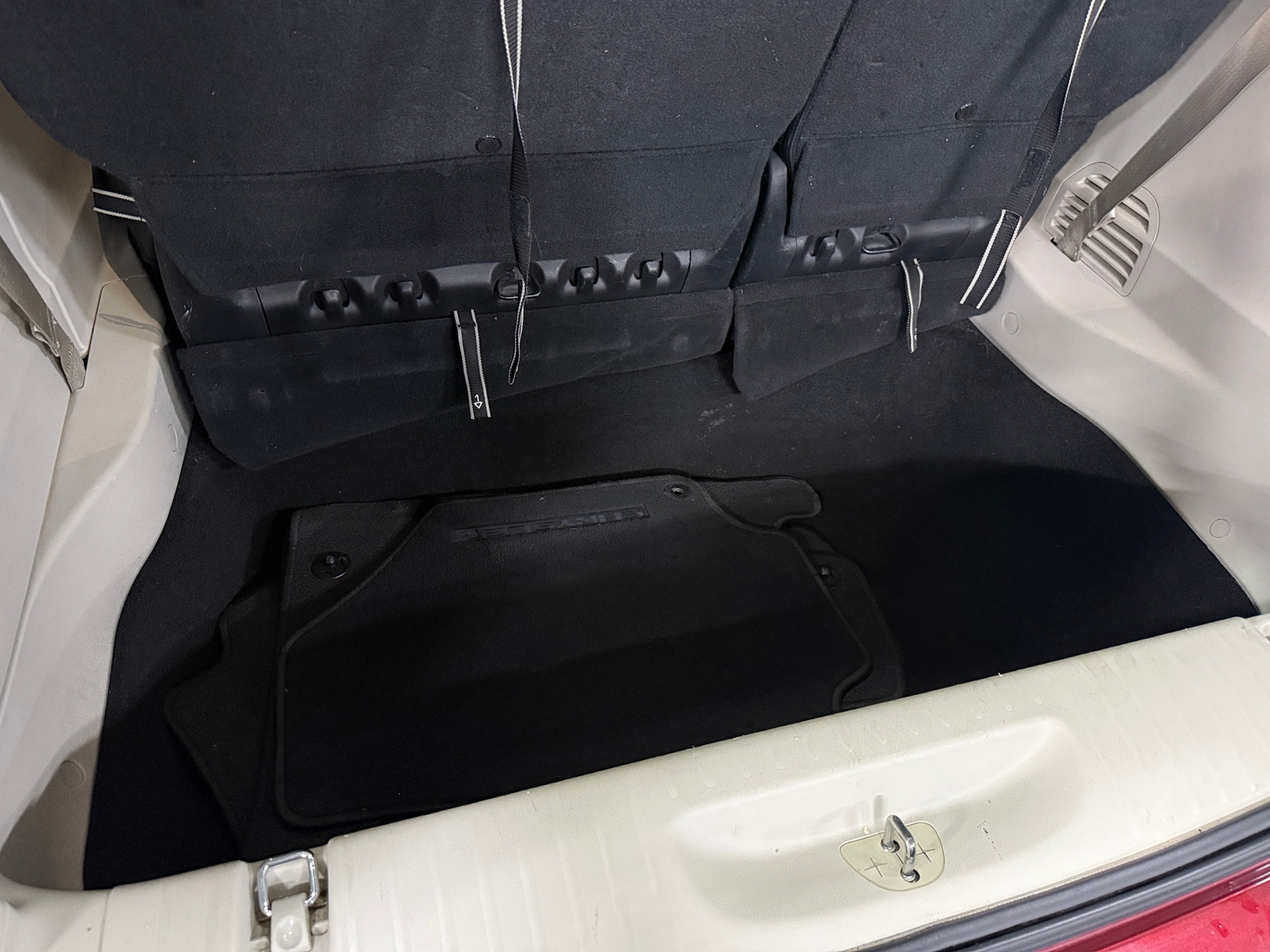 Thumbnail: 2017 Chrysler Pacifica - 6