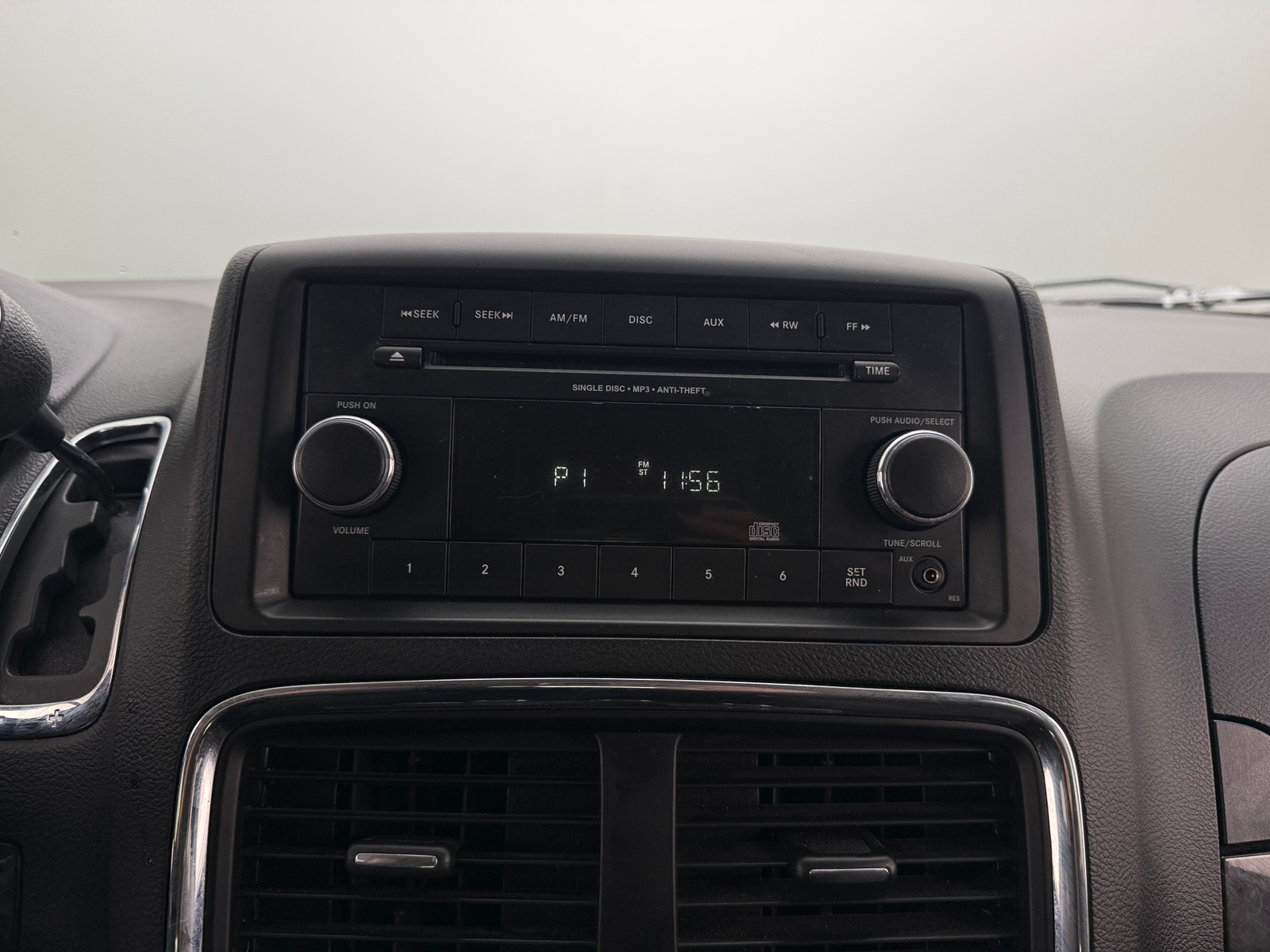 Thumbnail: 2016 Dodge Grand Caravan - 4