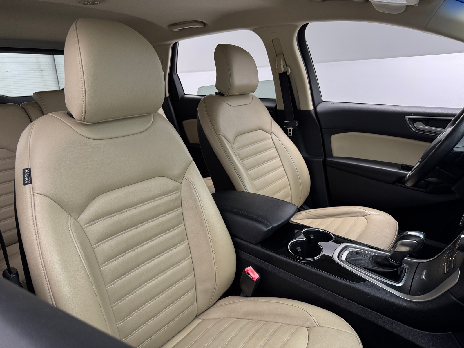 Thumbnail: 2016 Ford Edge - 2