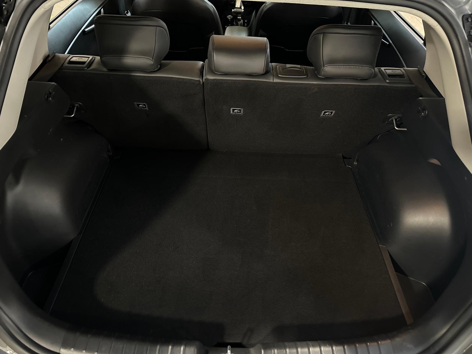 Thumbnail: 2024 Kia Niro - 7