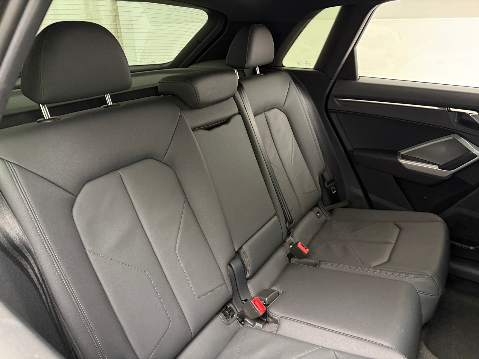 Thumbnail: 2022 Audi Q3 - 6