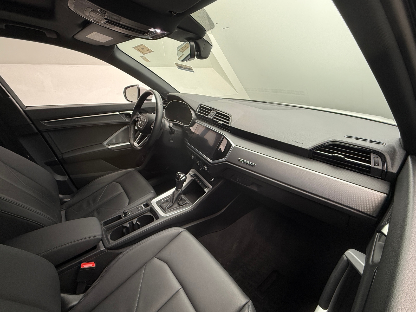 Thumbnail: 2022 Audi Q3 - 3