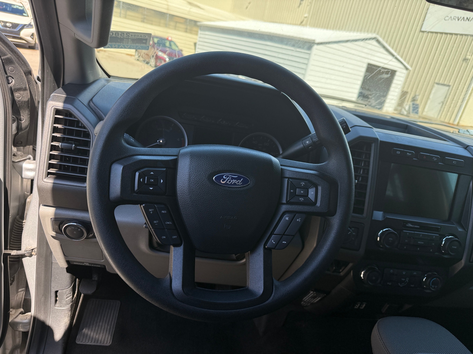 Thumbnail: 2019 Ford Econoline - 5