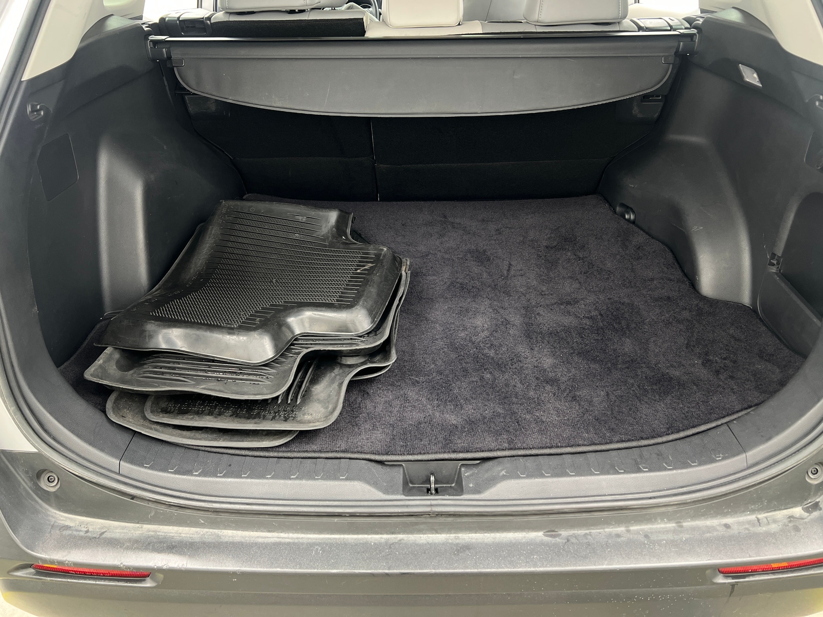 Thumbnail: 2021 Toyota RAV4 - 6