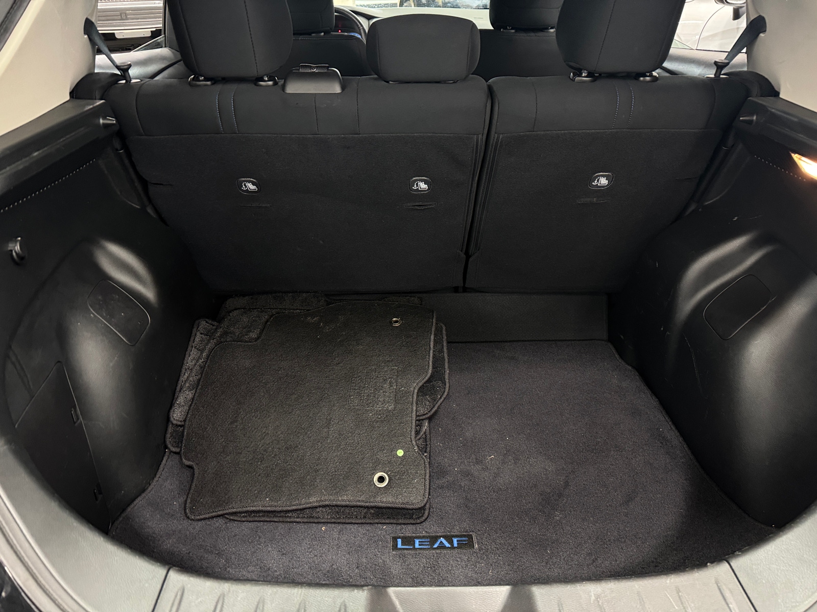 Thumbnail: 2022 Nissan Leaf - 7