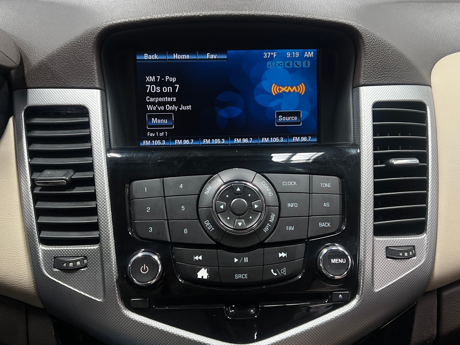 Thumbnail: 2016 Chevrolet Cruze - 3