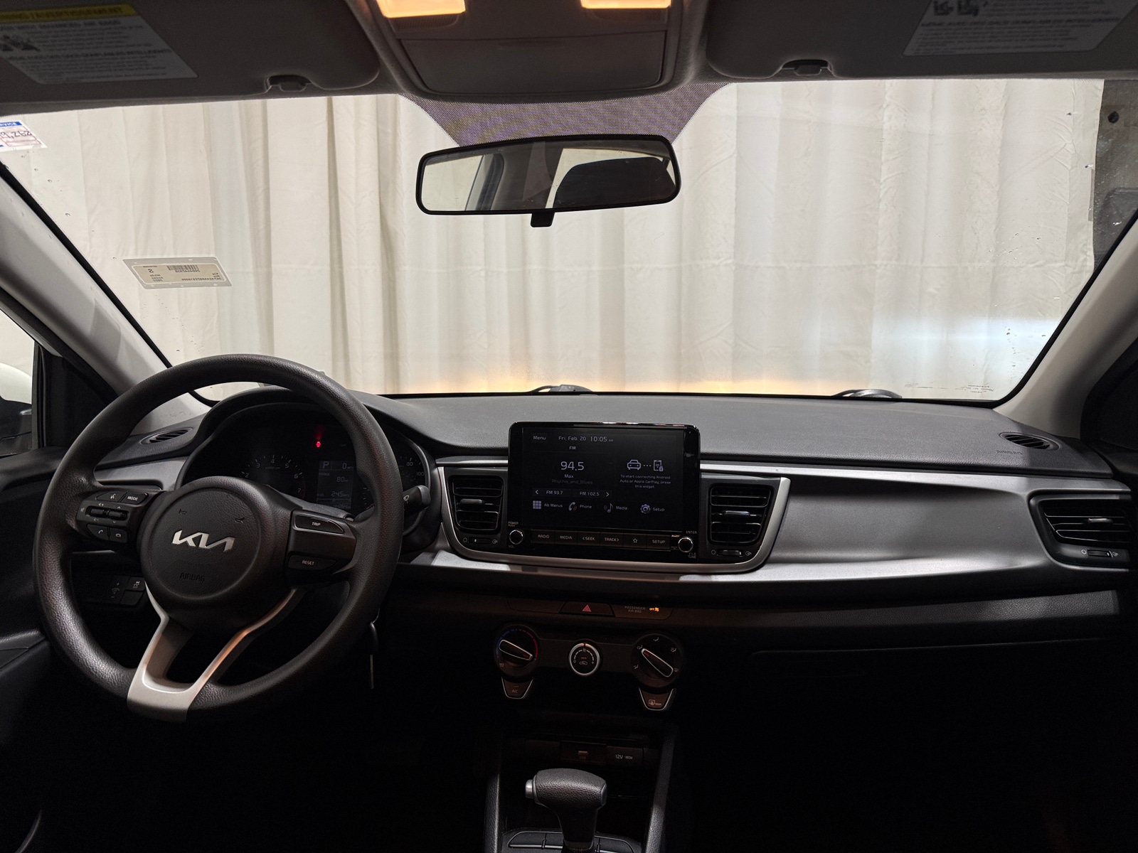 Thumbnail: 2023 Kia Rio - 3