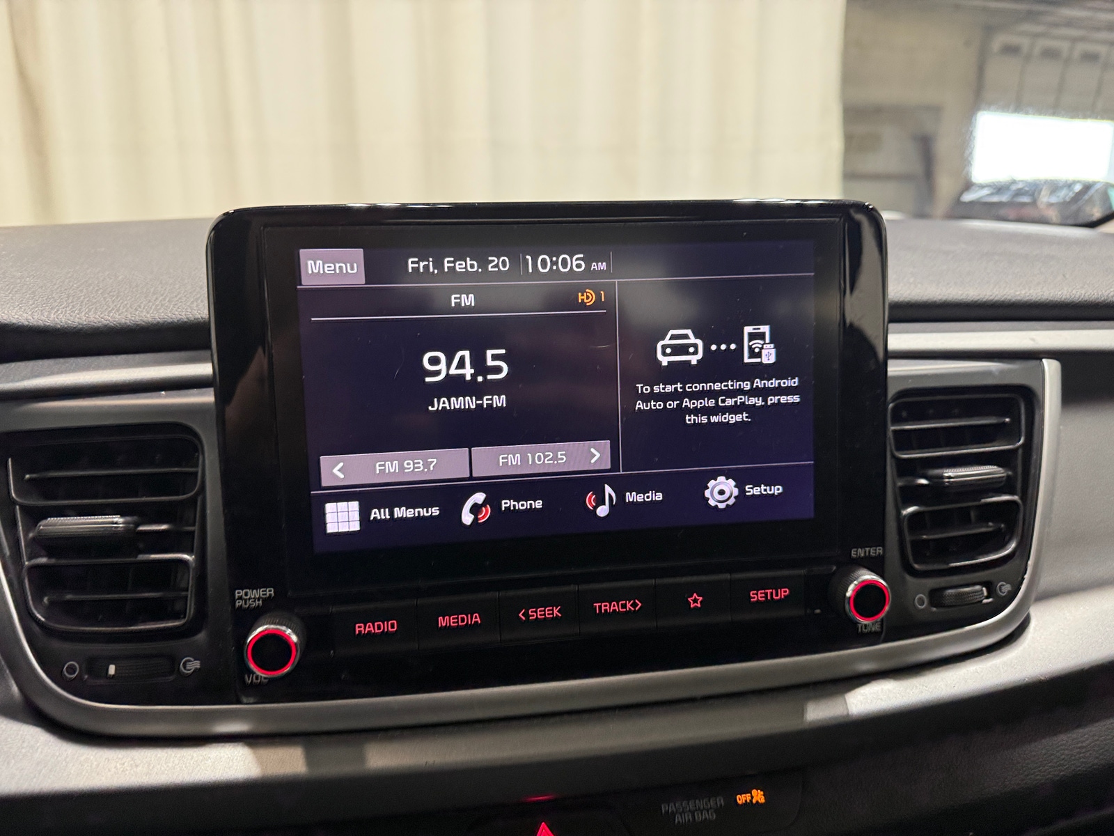 Thumbnail: 2023 Kia Rio - 4