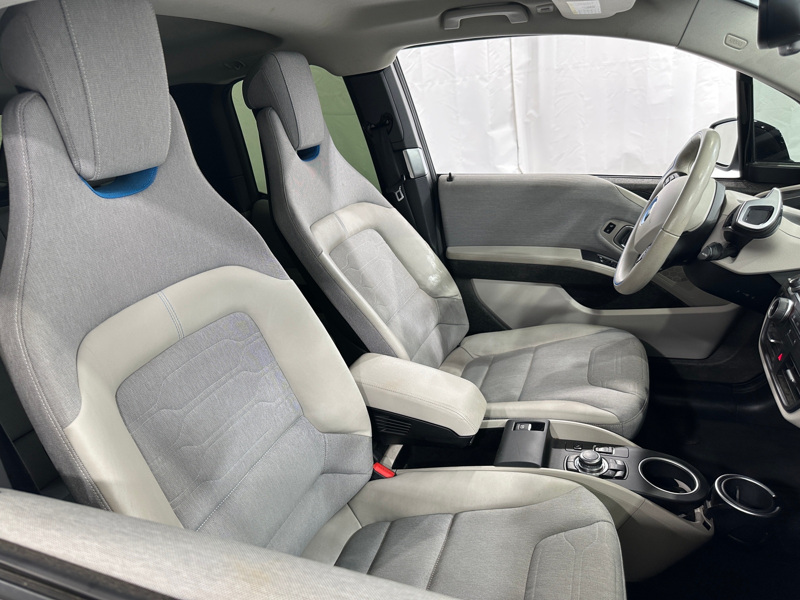 Thumbnail: 2016 BMW i3 - 2