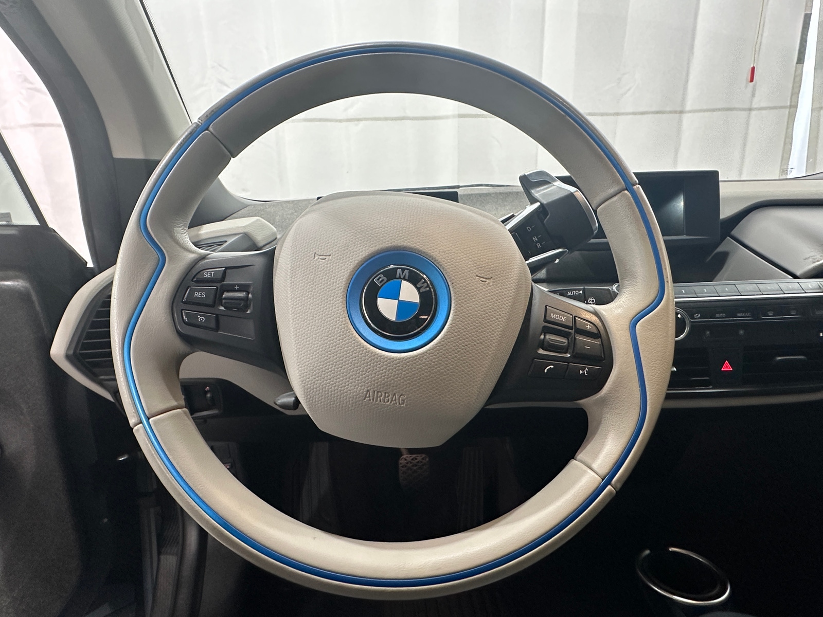 Thumbnail: 2016 BMW i3 - 5
