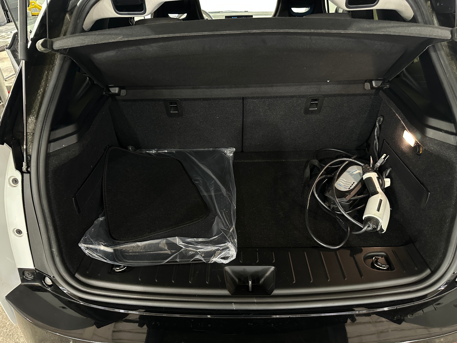 Thumbnail: 2016 BMW i3 - 7