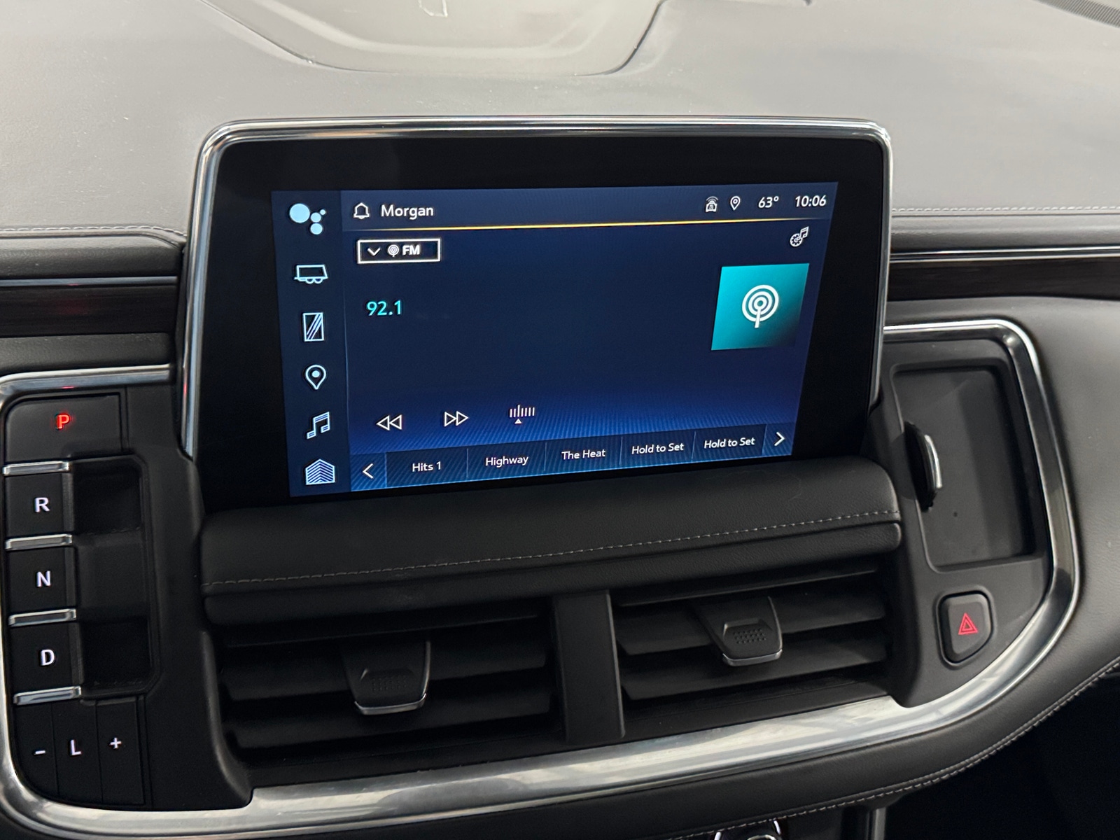 Thumbnail: 2022 Chevrolet Tahoe - 3