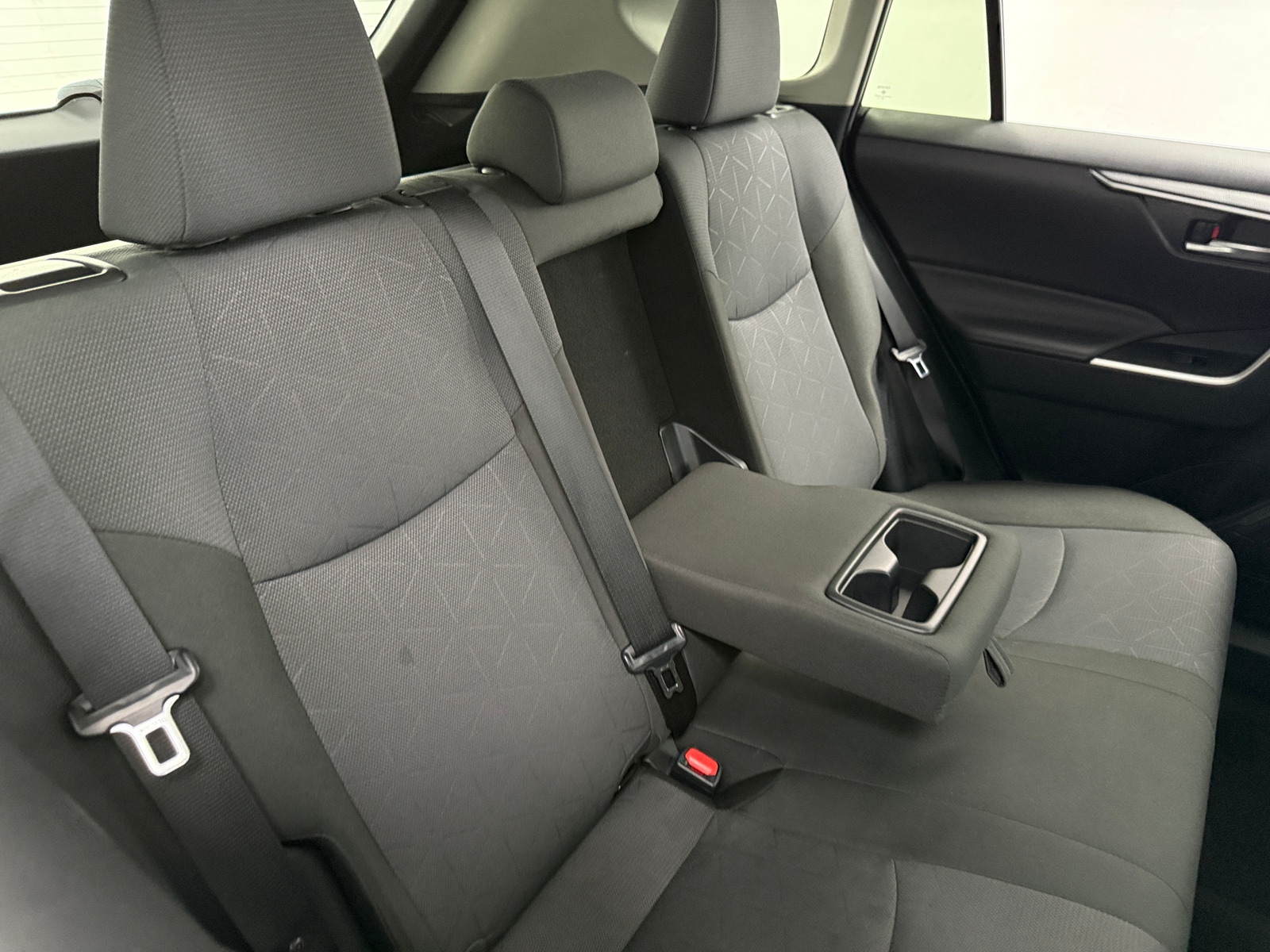 Thumbnail: 2025 Toyota RAV4 - 6