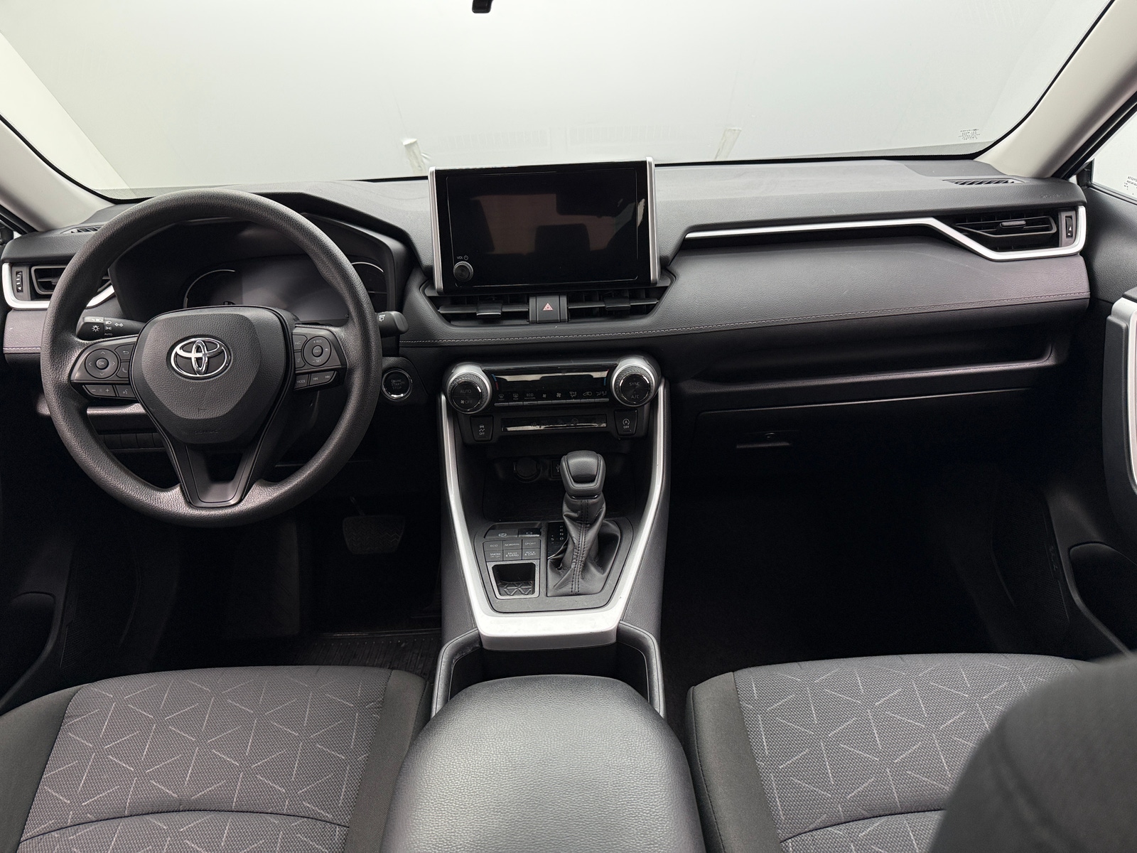 Thumbnail: 2025 Toyota RAV4 - 3