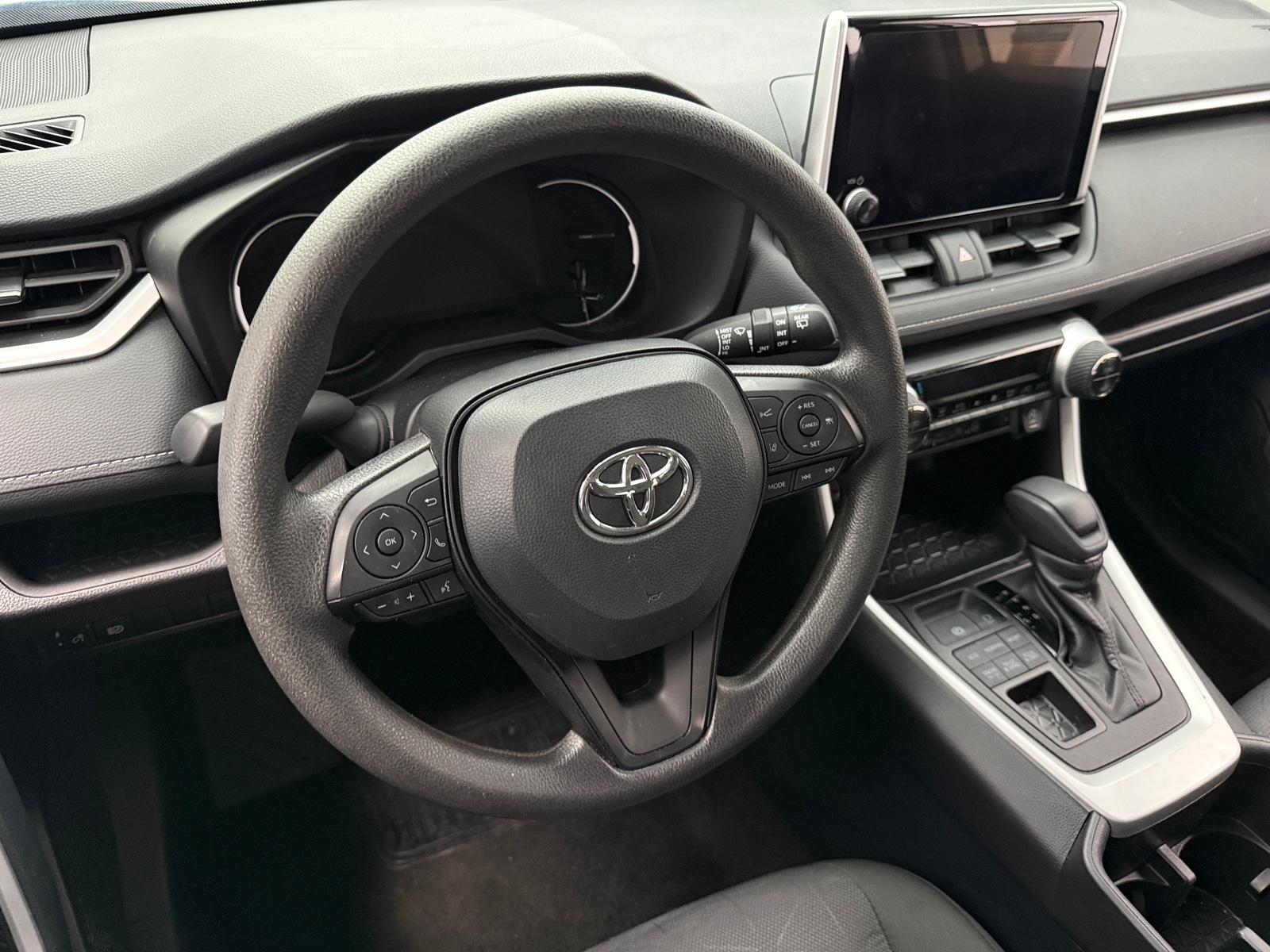 Thumbnail: 2025 Toyota RAV4 - 5