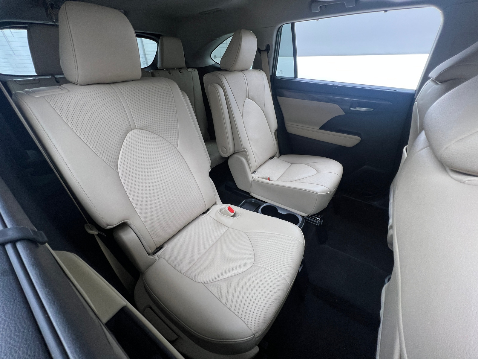 Thumbnail: 2024 Toyota Highlander - 5