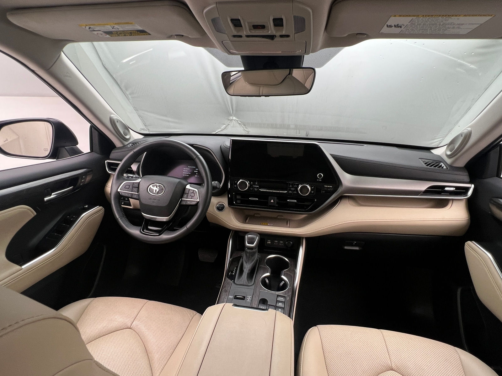 Thumbnail: 2024 Toyota Highlander - 2