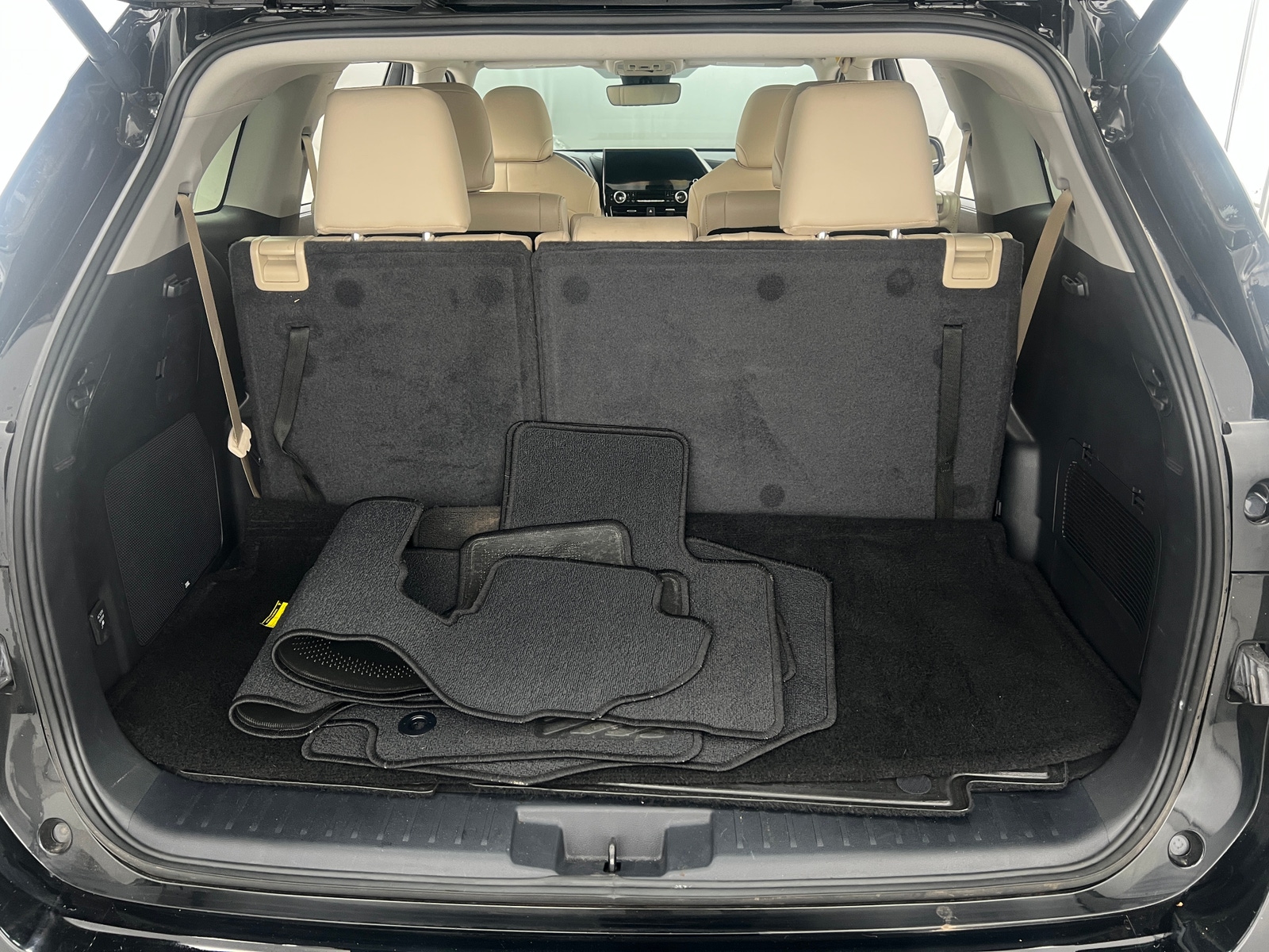 Thumbnail: 2024 Toyota Highlander - 6