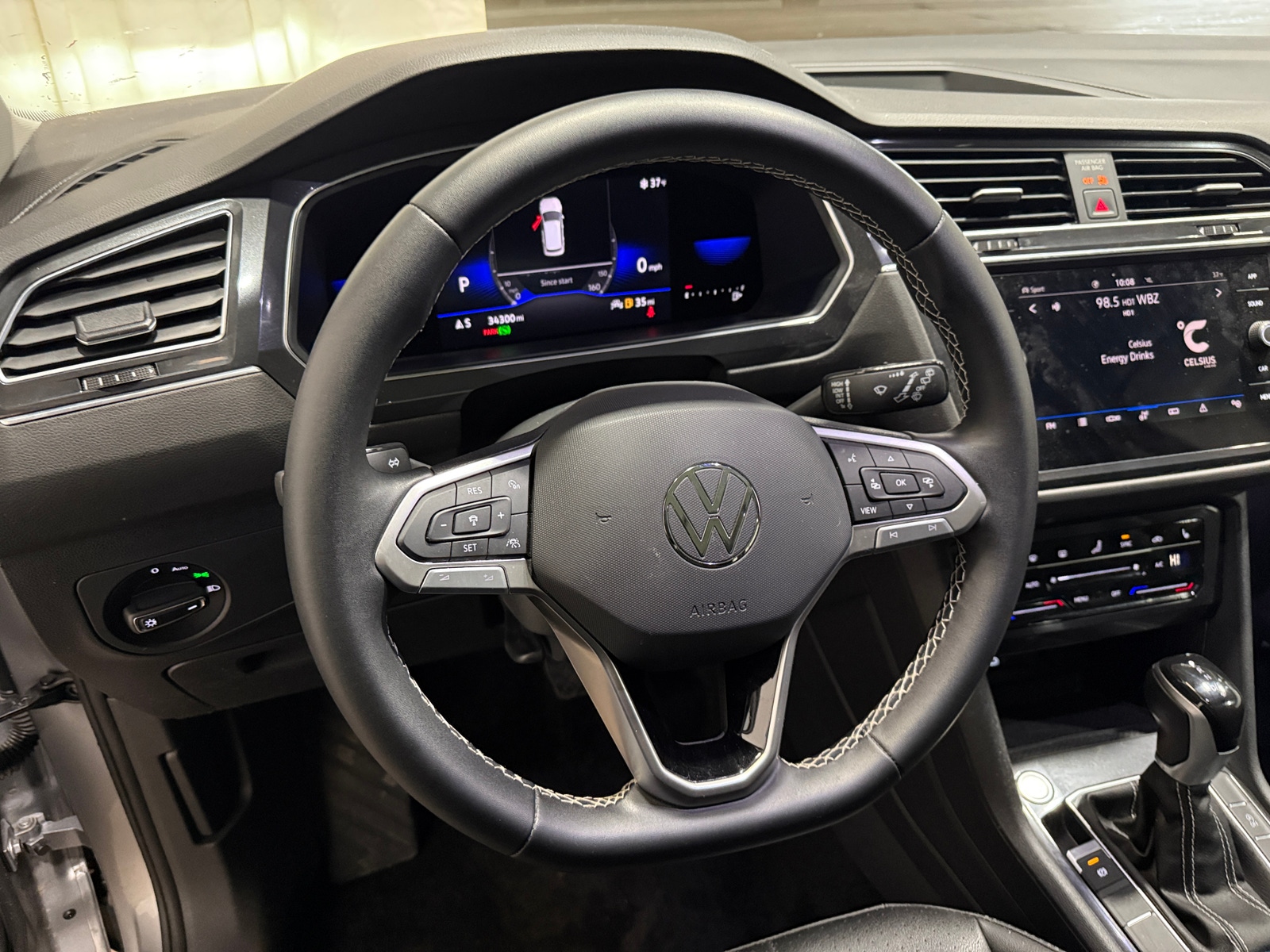 Thumbnail: 2023 Volkswagen Tiguan - 4