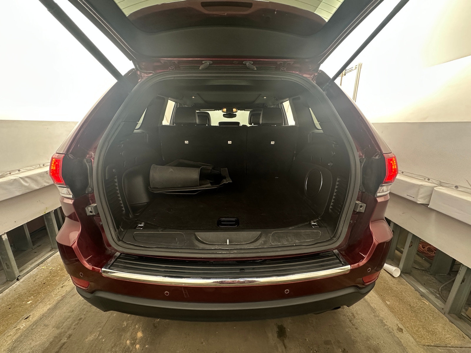 Thumbnail: 2021 Jeep Grand Cherokee - 6