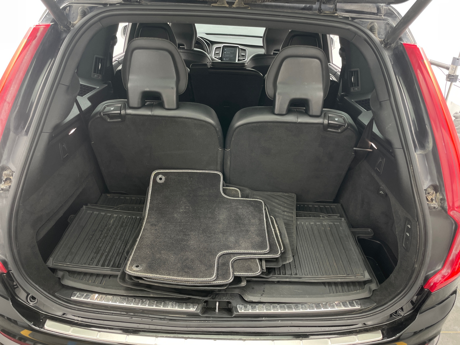 Thumbnail: 2019 Volvo XC90 - 6