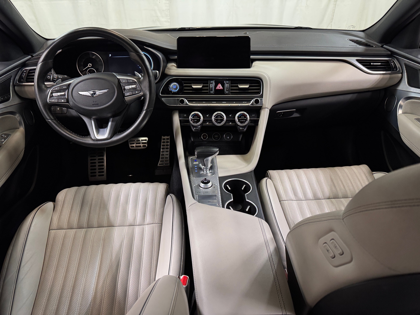 Thumbnail: 2022 Genesis G70 - 2