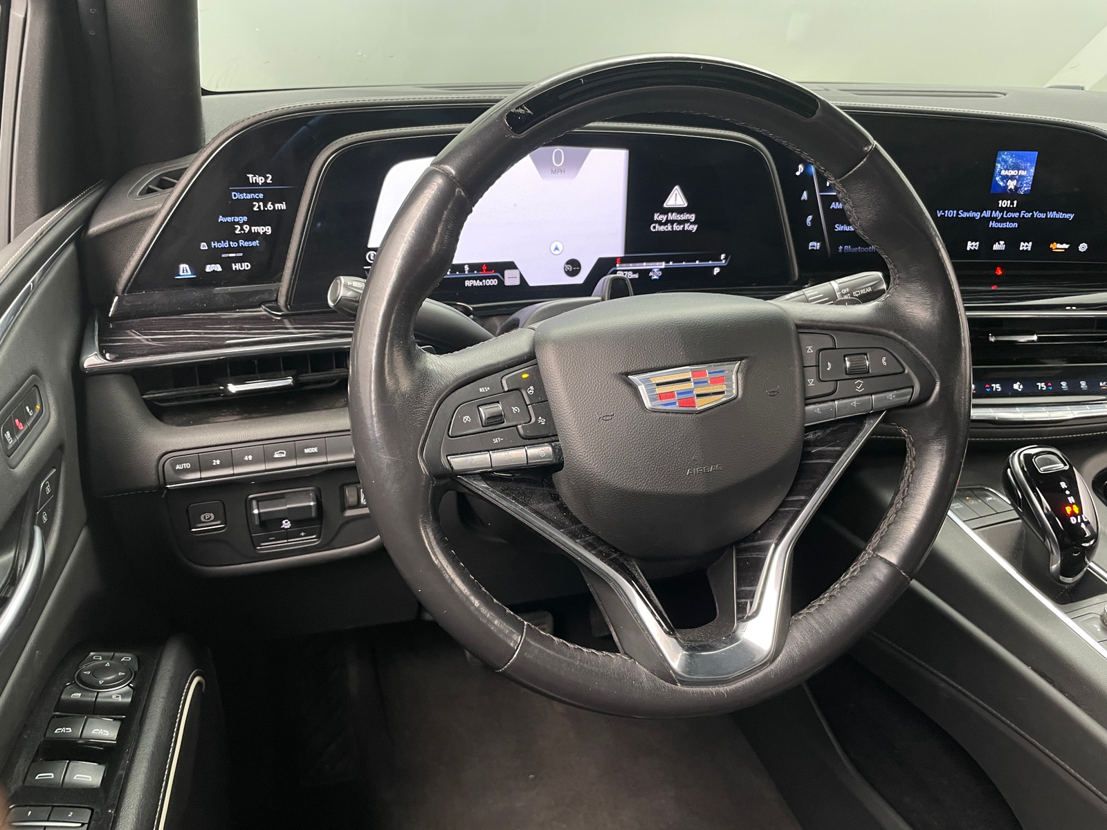 Thumbnail: 2023 Cadillac Escalade - 4