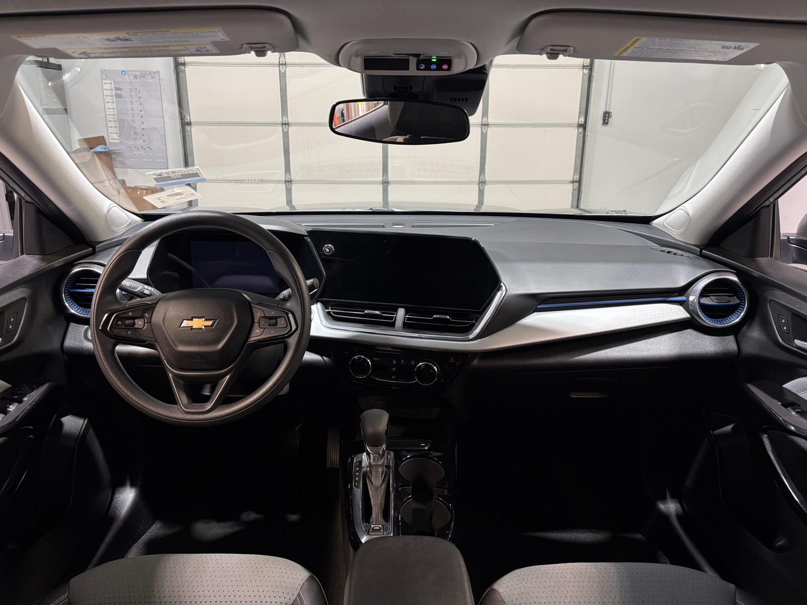 Thumbnail: 2025 Chevrolet Trax - 3