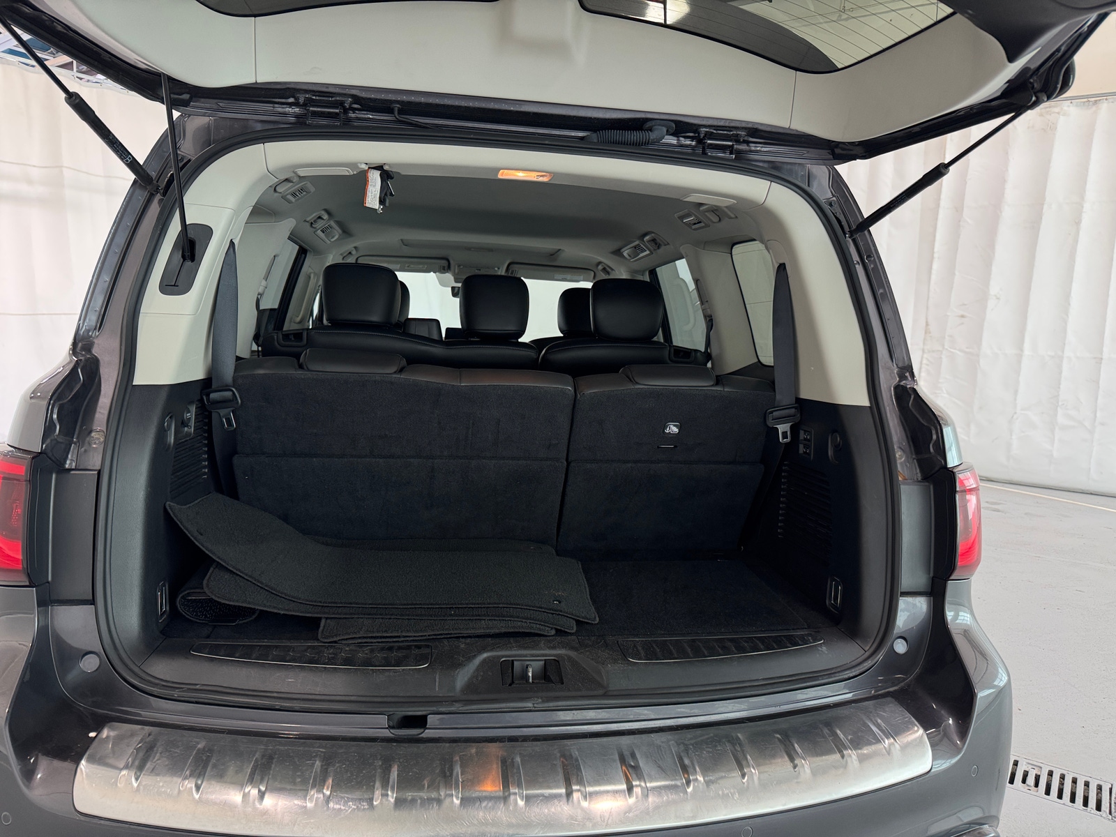 Thumbnail: 2024 INFINITI QX80 - 6