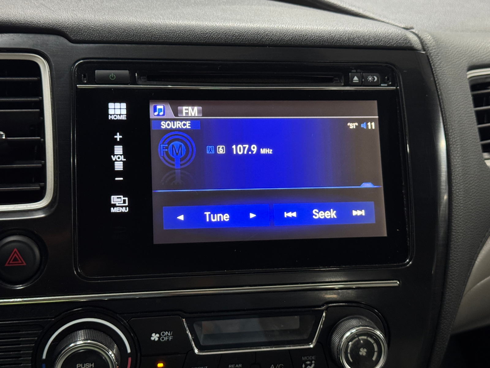 Thumbnail: 2014 Honda Civic - 4