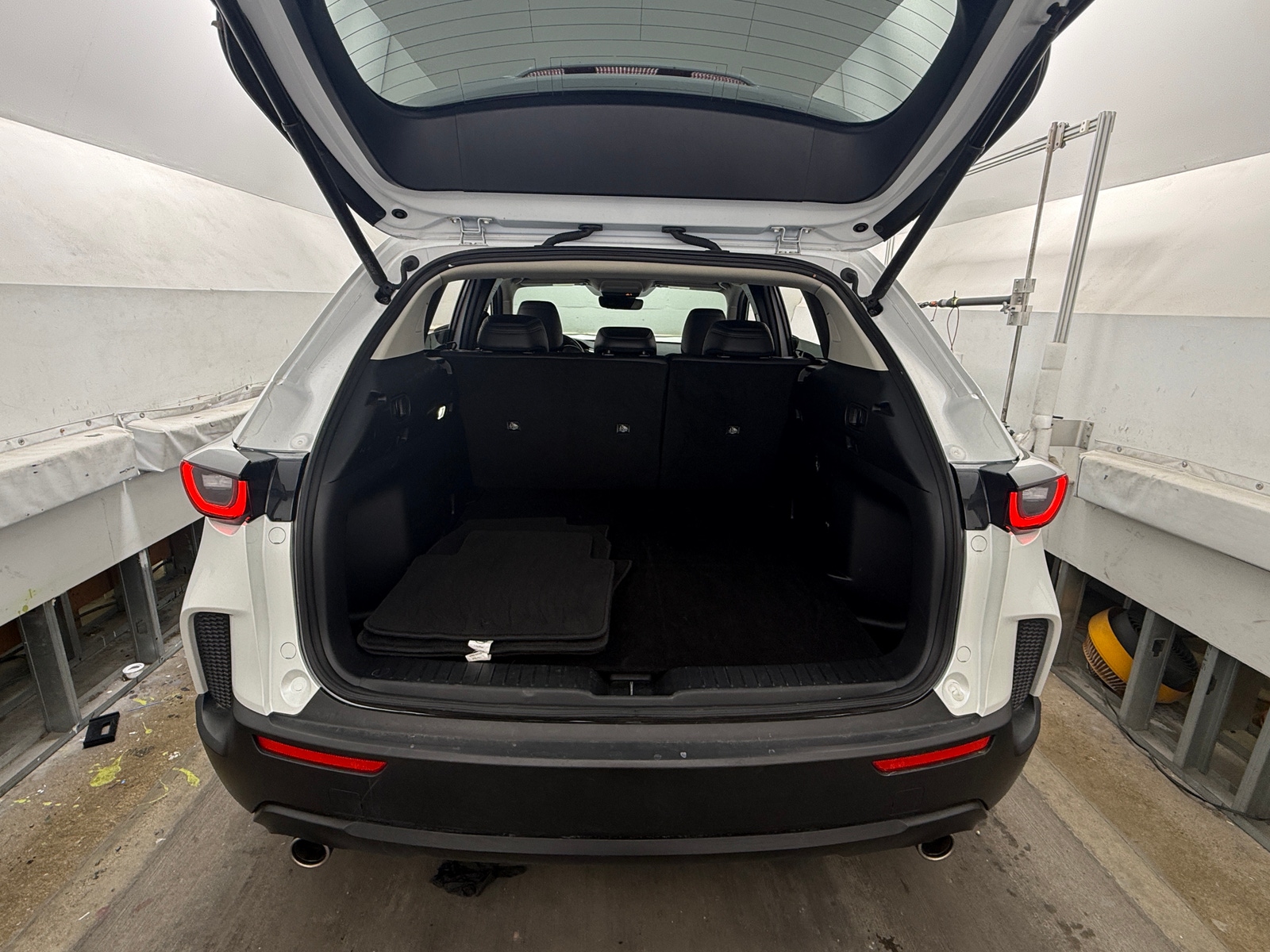 Thumbnail: 2025 Mazda CX-50 - 6