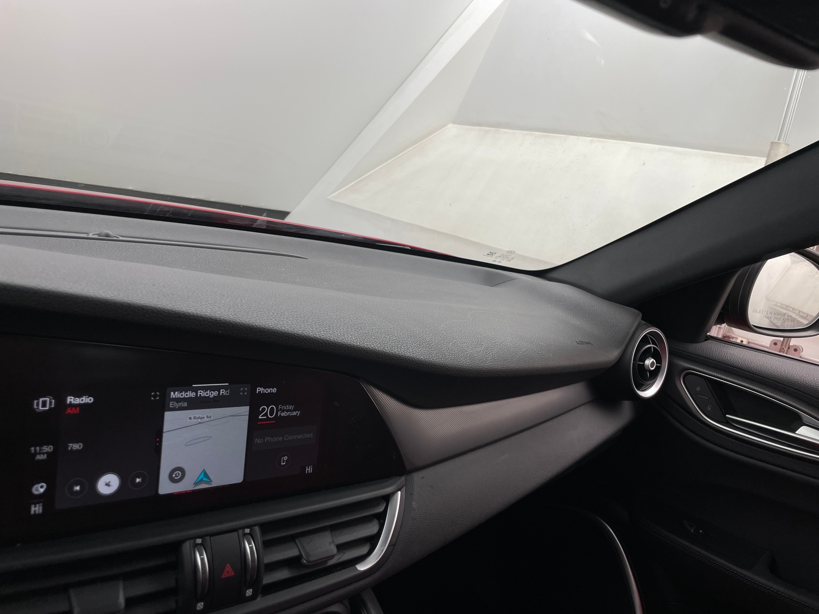 Thumbnail: 2022 Alfa Romeo Giulia - 3