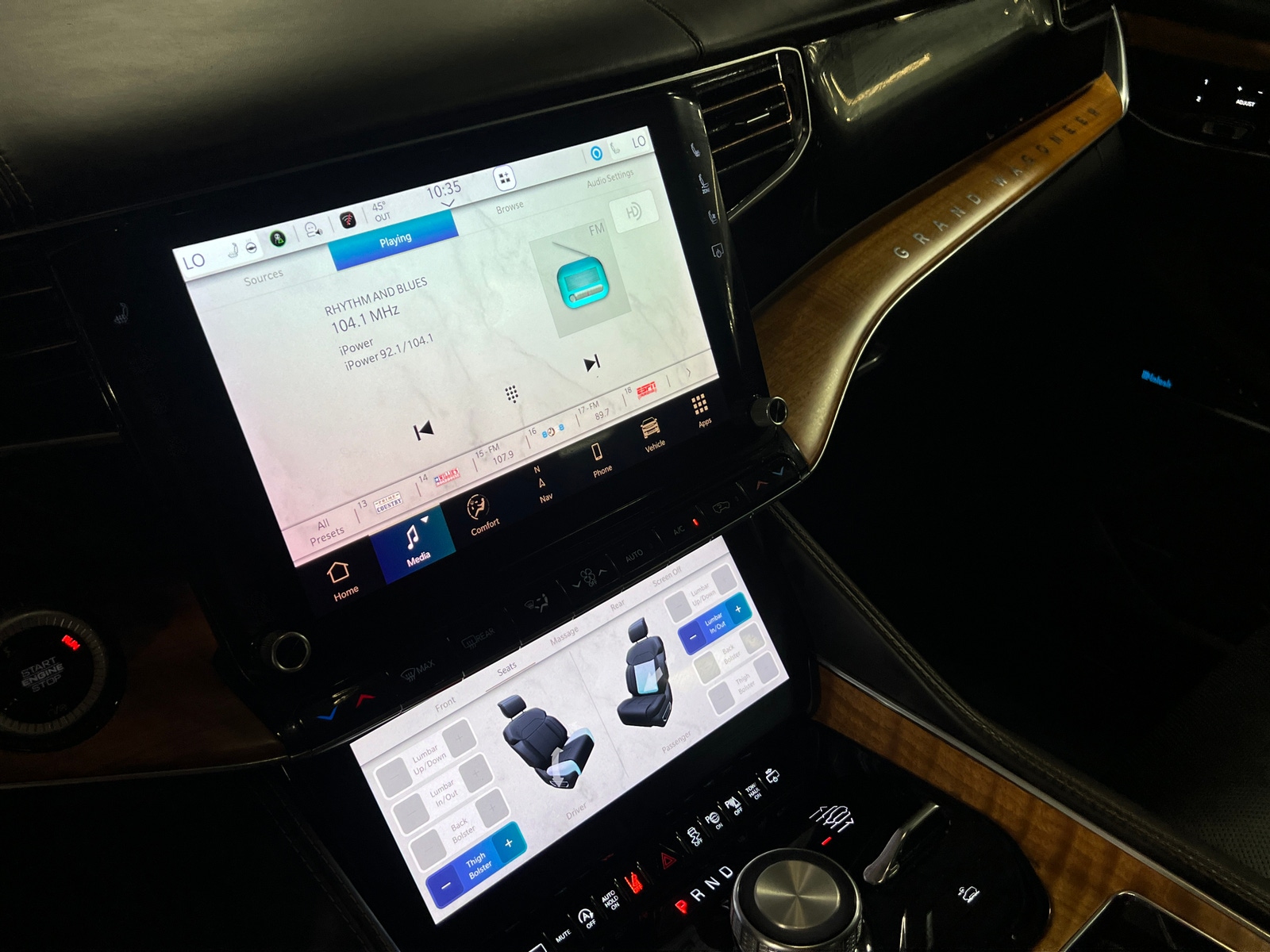 Thumbnail: 2024 Jeep Grand Wagoneer L - 3