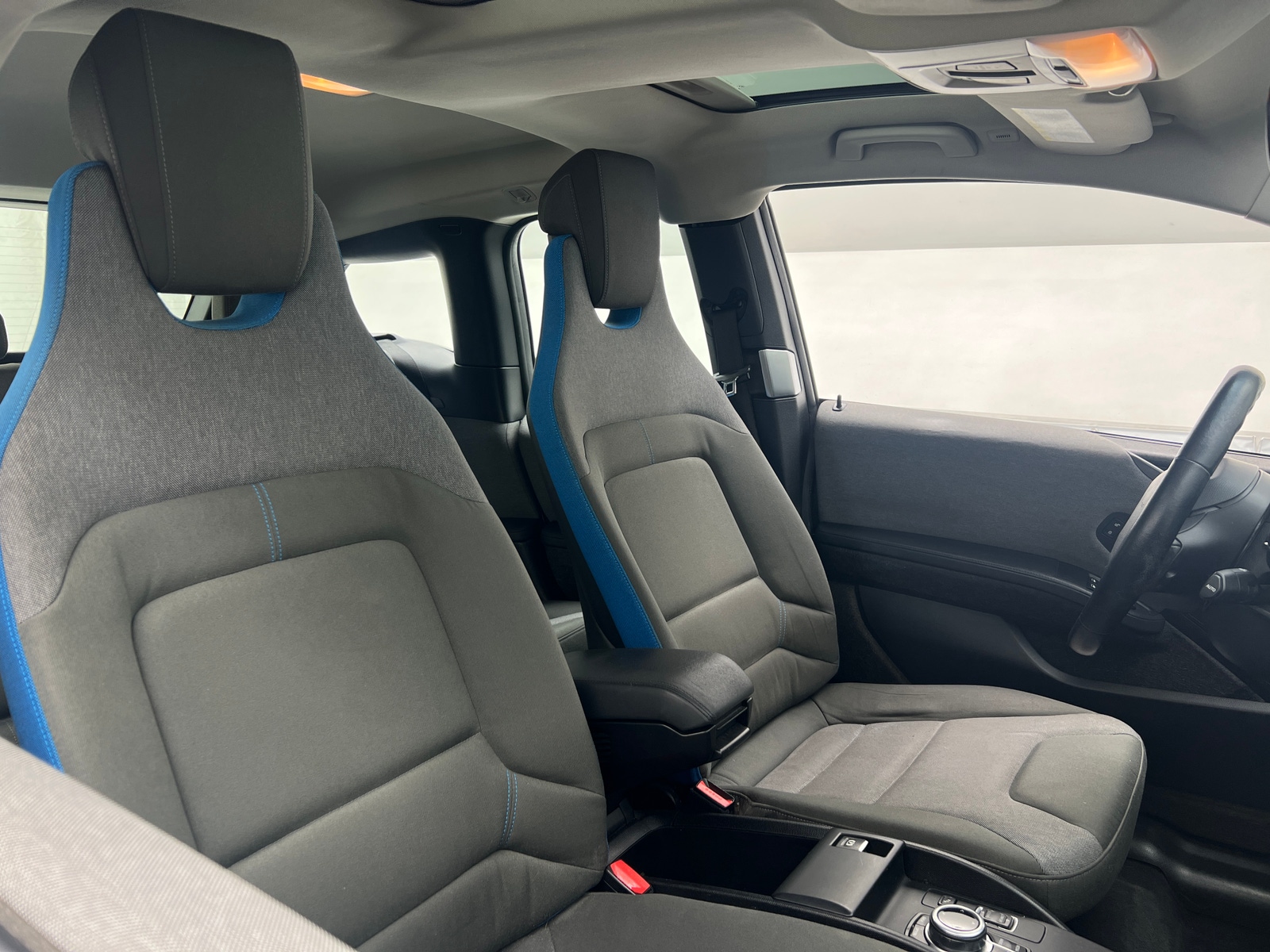 Thumbnail: 2017 BMW i3 - 2