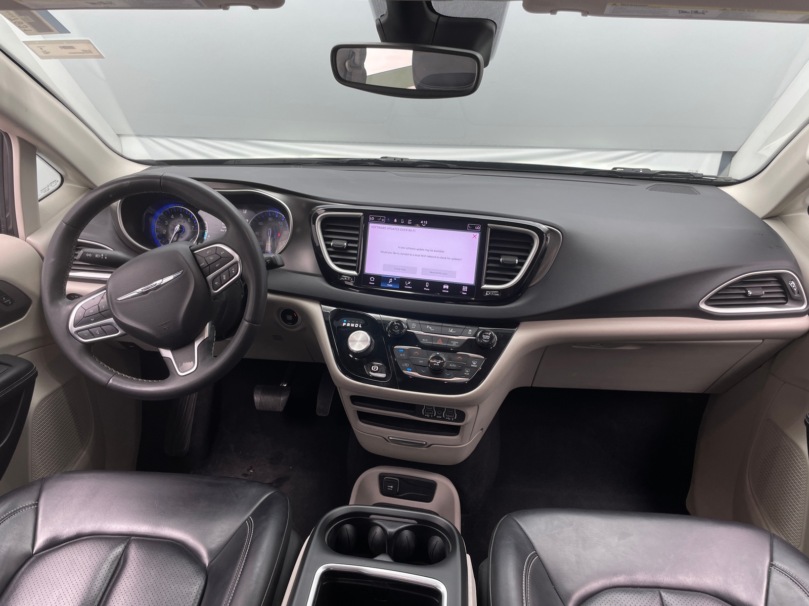 Thumbnail: 2023 Chrysler Pacifica - 2