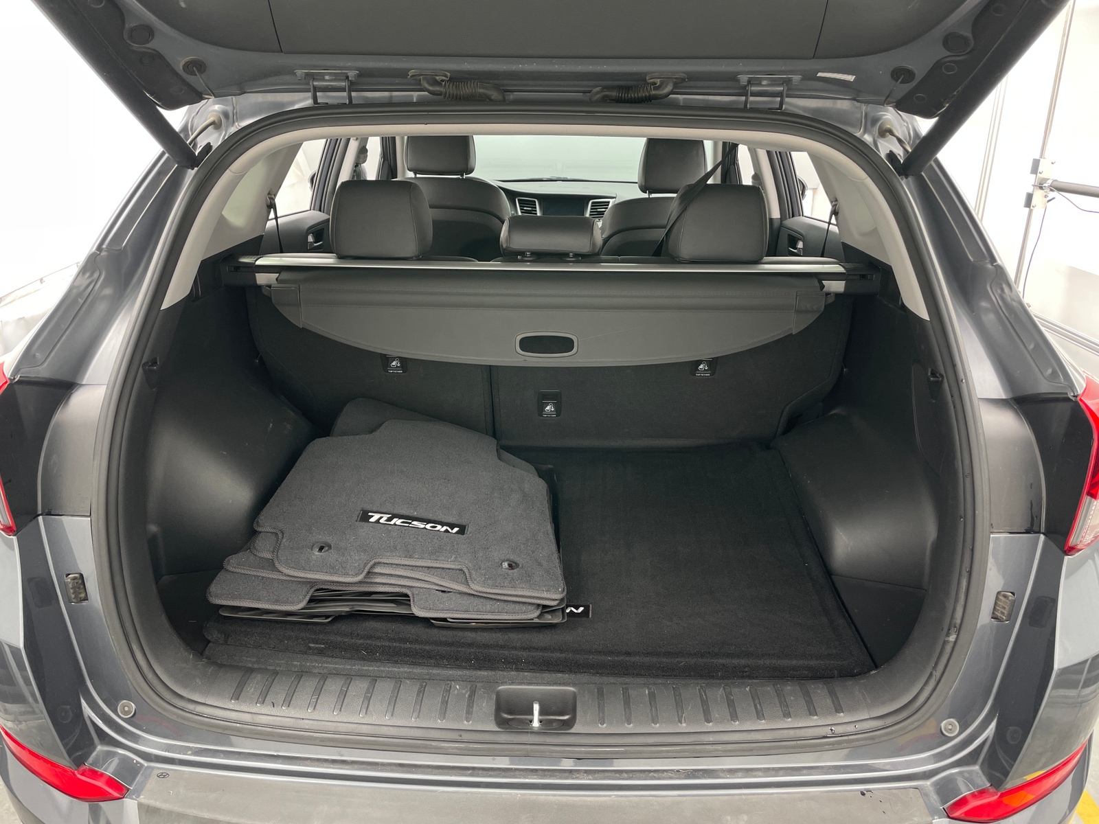 Thumbnail: 2017 Hyundai Tucson - 6