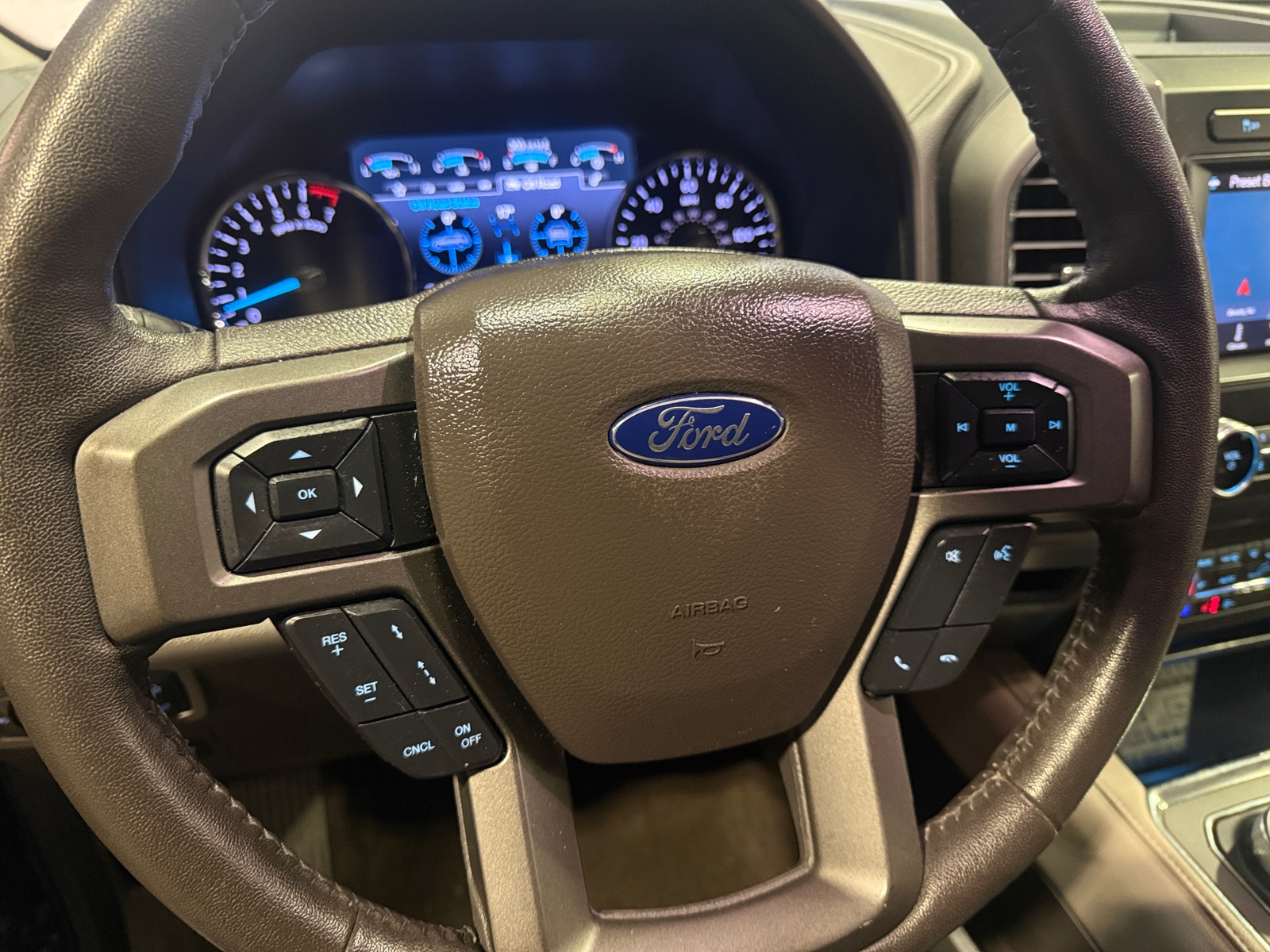 Thumbnail: 2019 Ford Expedition - 4