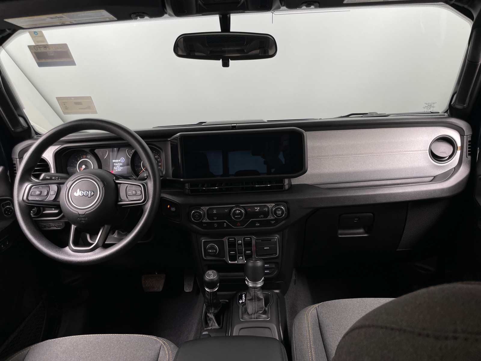 Thumbnail: 2025 Jeep Gladiator - 3