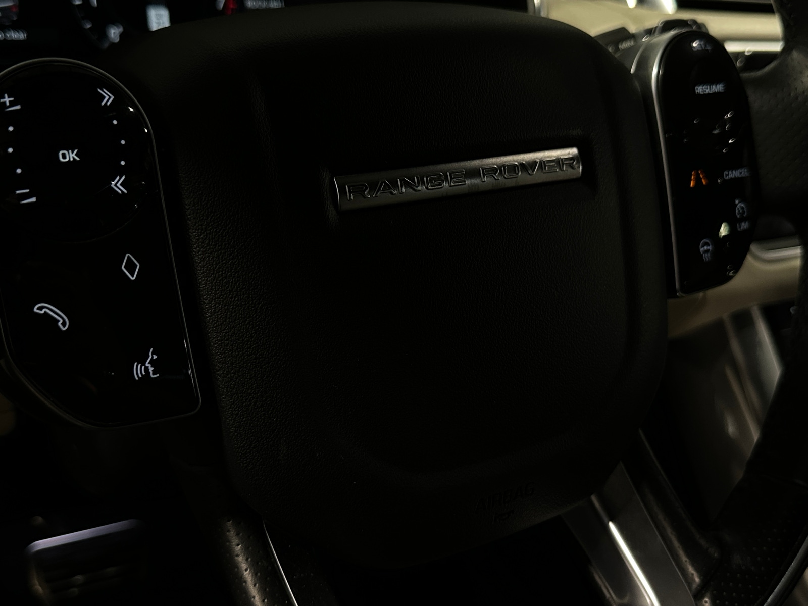 Thumbnail: 2022 Land Rover Range Rover Sport - 5