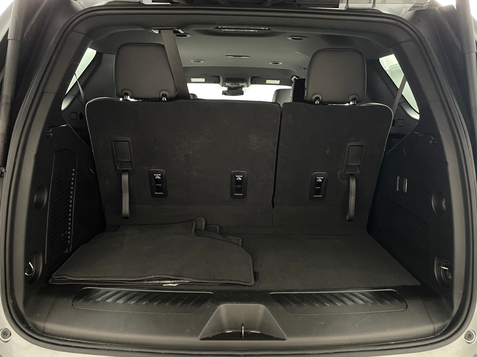 Thumbnail: 2025 Chevrolet Tahoe - 6