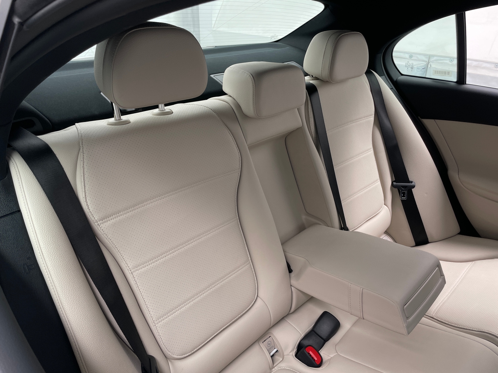 Thumbnail: 2025 Mercedes-Benz C-Class - 5