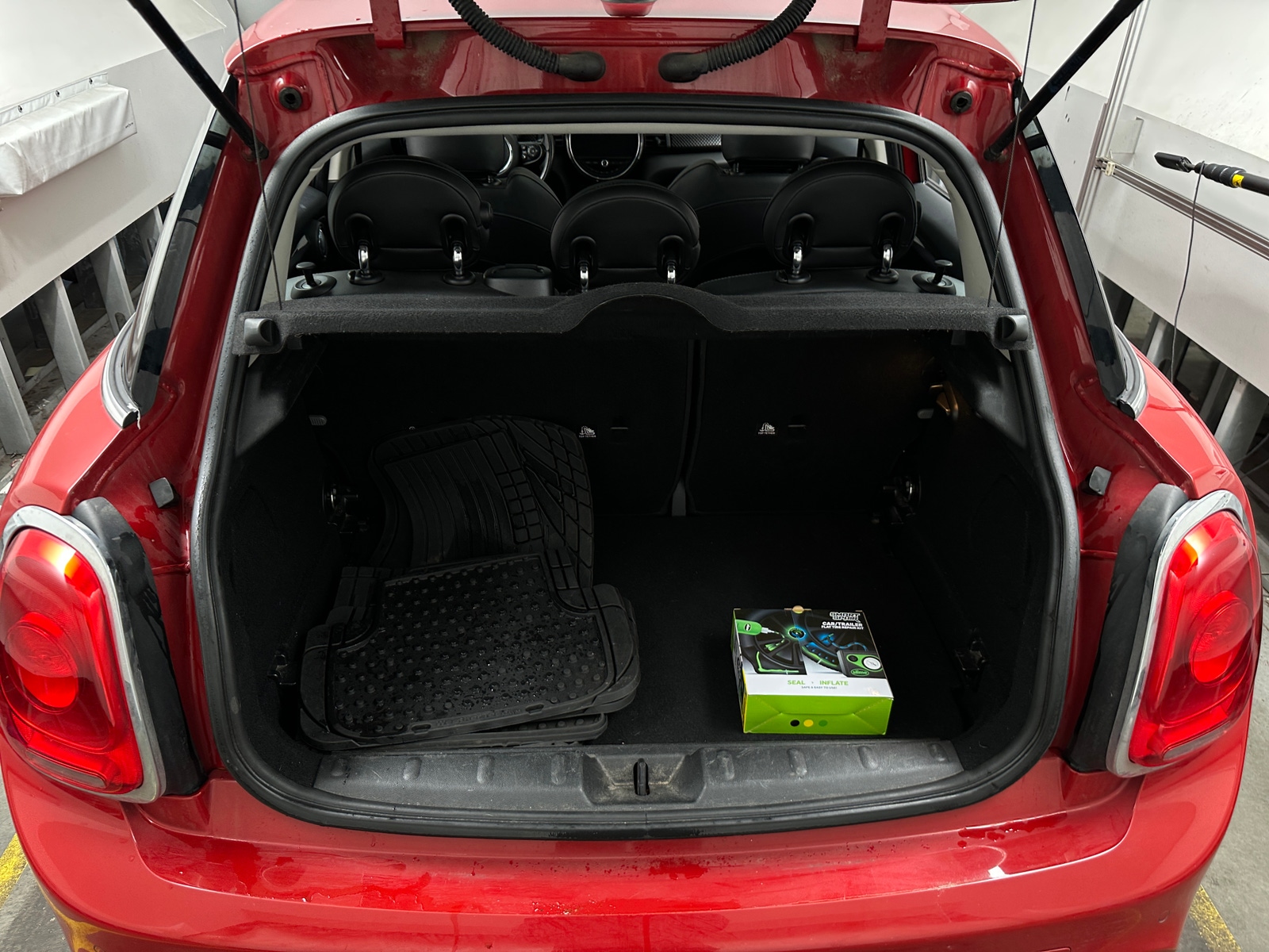 Thumbnail: 2018 MINI Cooper Hardtop - 6