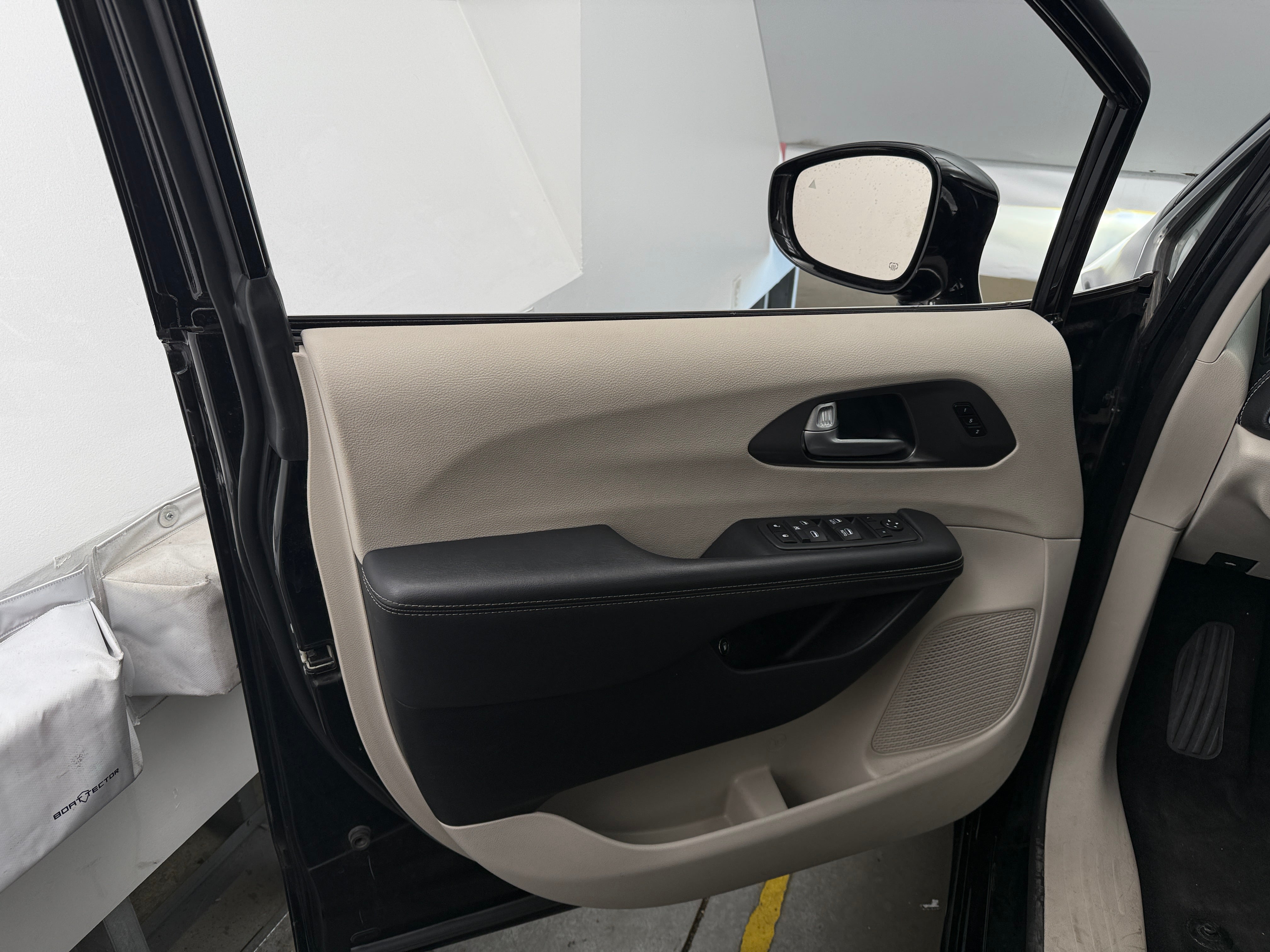 2024 Chrysler Pacifica PHEV