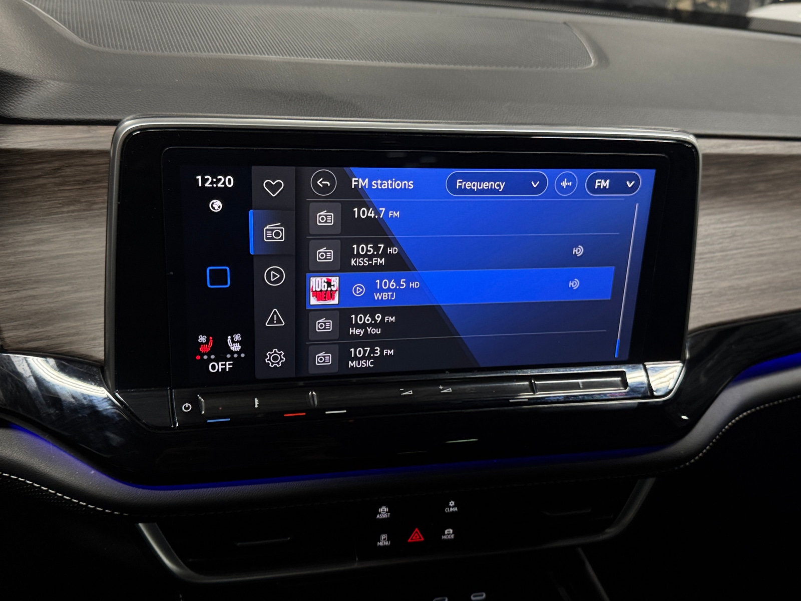 Thumbnail: 2024 Volkswagen Atlas - 3