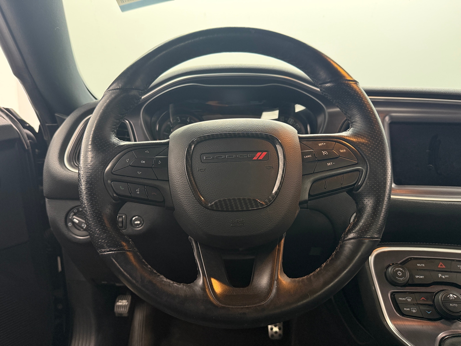 Thumbnail: 2018 Dodge Challenger - 3