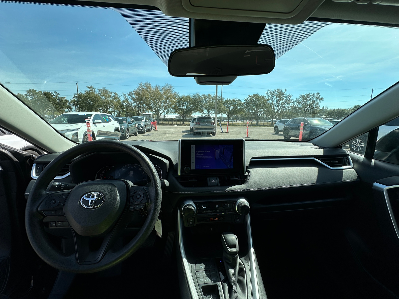 Thumbnail: 2025 Toyota RAV4 - 3